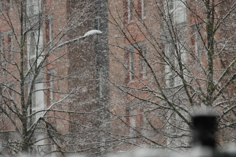 Central Indiana Braces for Flurries and Frigid Temperatures, NWS Advises Caution