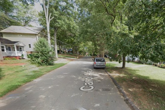 Charlotte Police Investigate Fatal Shooting on Carol Avenue, Seek Public's Help for Leads