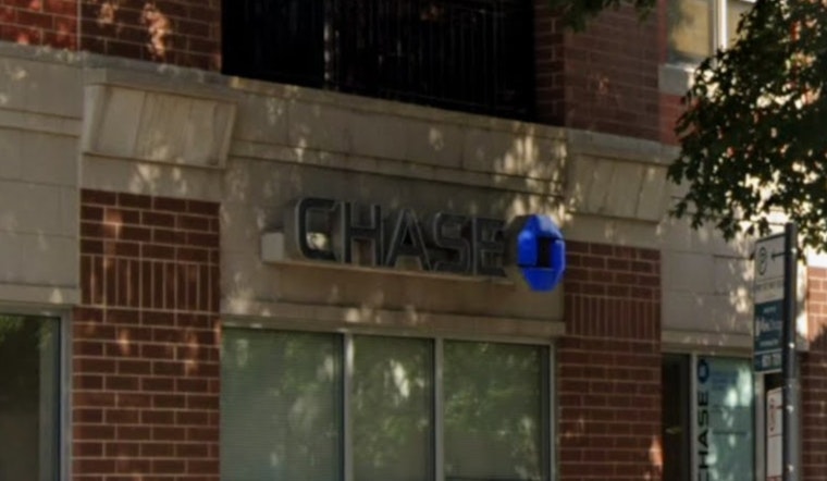 Chicago Customers Say Chase Froze Thousands Of Dollars