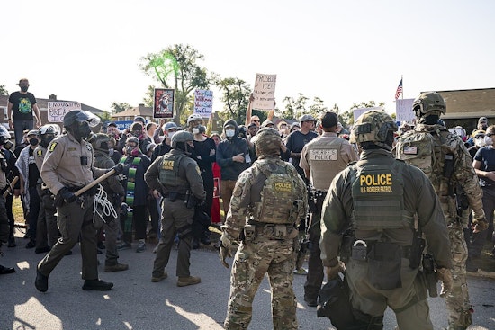 Chicago in Uproar: Anti-ICE Fury Swells after Minneapolis Nurse Slain by Border Patrol, Demands for Justice Echo Across the Nation