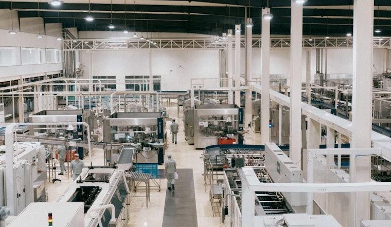Chicago Factories Scramble as Skilled Workers Vanish by 2026
