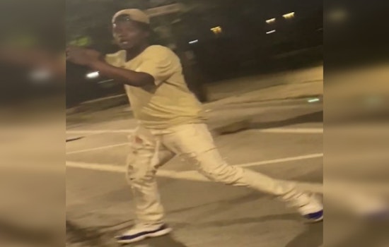Chicago Police Seek Help Identifying Suspect in Fatal Near South Side Shooting
