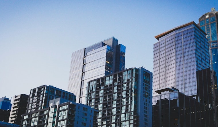 Chicago Property Market Barely Budges As Big Apartment Deals Prop It Up