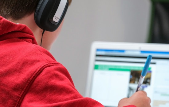 Chicago Schools Pivot to Remote Learning Amidst Extreme Cold; City Continues Operations