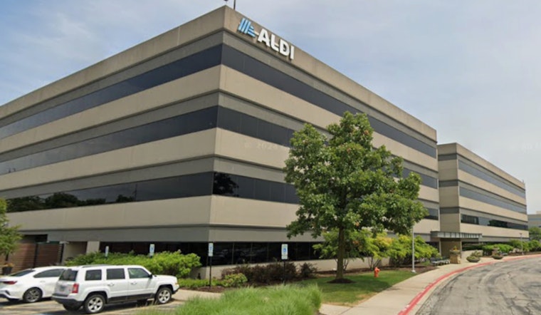 Chicago Suburbs Drowning In Empty Cubicles As Office Glut Hits New Record