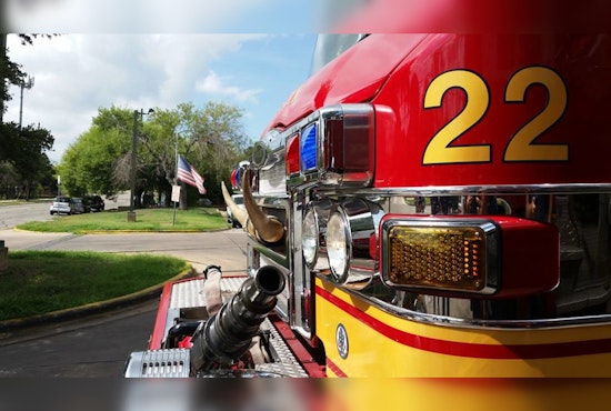 Chimney Malfunction Sparks Blaze in Northwest Austin, Displacing 12 Amidst Wintry Chaos