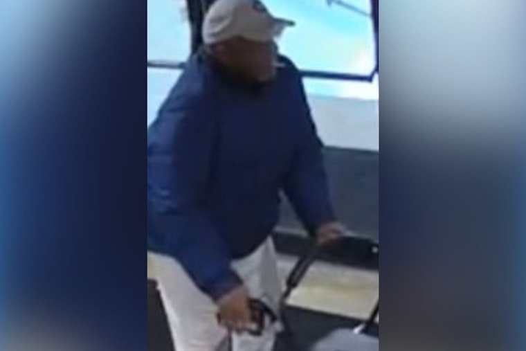 Cincinnati Police Seek Public Help to Identify Suspect in Electronics Theft at 308 Reading Rd.
