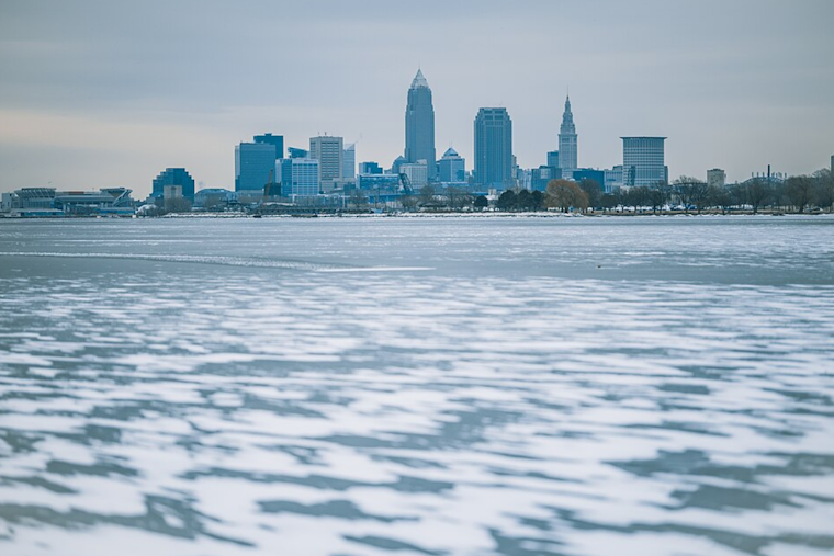 Cleveland on Alert for Lake Effect Snow and Sub-Zero Wind Chills, NWS Advises Caution on Roads and Lake Erie