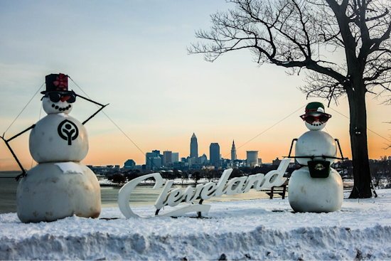 Cleveland on Alert: Wind Advisory Extended, Lake Effect Snow and Travel Disruptions Expected