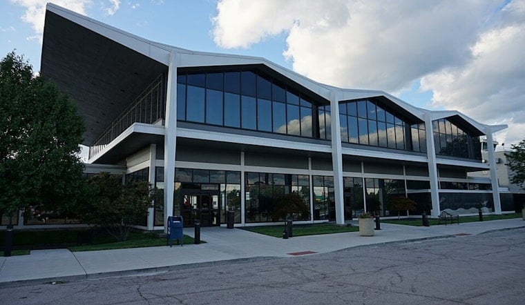 Cleveland's Burke Lakefront Airport at Crossroads: Closure and Redevelopment Plans Face Scrutiny
