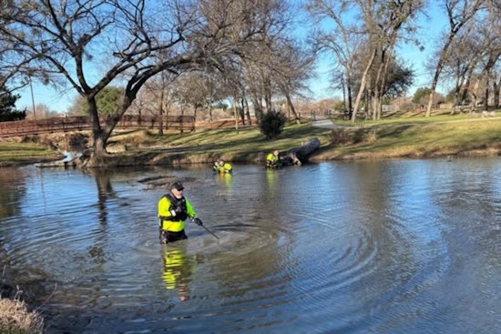 Collin County Dive Team and Murphy Police Collaborate in Successful Search for Missing Elderly Individual Despite Harsh Conditions