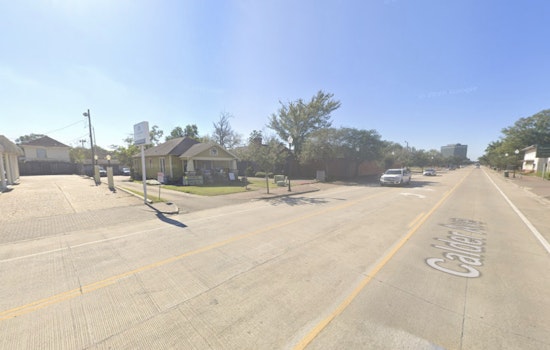 Crawfish in Old Town as BB’s Tex-Orleans Rolls into Beaumont