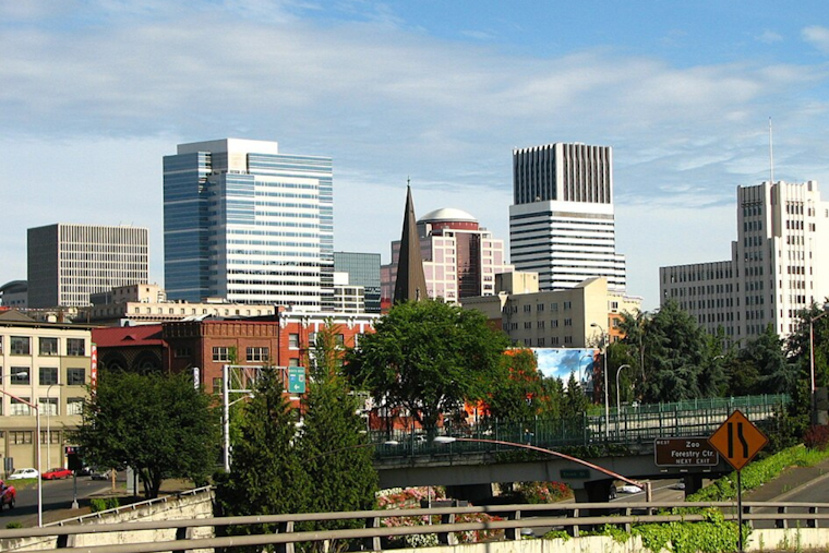 Crisp Sunny Days Ahead for Portland Amidst Overnight Frost, Chance of Weekend Snowfall