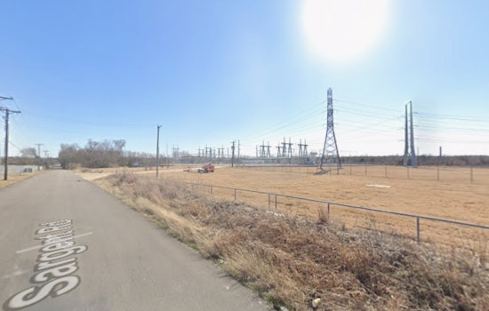 Dallas Fire-Rescue Extinguishes Major Fire at Oncor Electrical Substation with No Power Loss to Customers