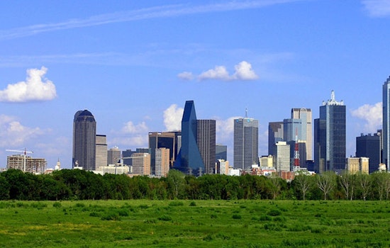 Dallas Welcomes Sunny Skies and Mild Temperatures with Occasional Showers in the Week's Forecast