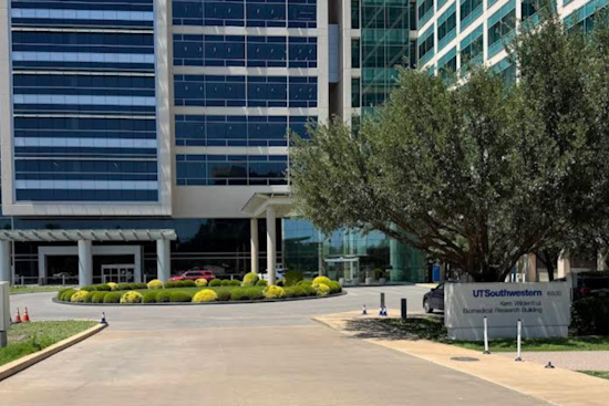 Dallas Women Give AI Mammograms A 'Maybe' As Long As Docs Call The Shots