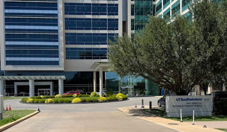Dallas Women Give AI Mammograms A 'Maybe' As Long As Docs Call The Shots