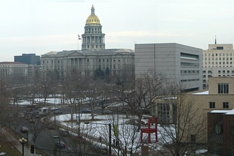 Denver Braces for Changing Weather: Sunny Skies to Snowstorm, NWS Issues Weather Outlook