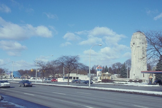 Detroit Faces Frigid Temperatures and Possible Flurries, Warming Trend Expected Later in the Week