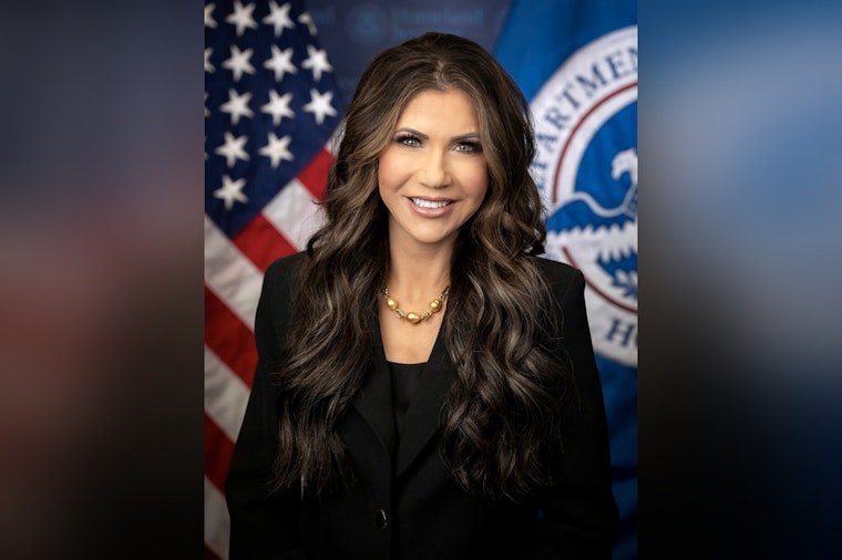DHS Chief Kristi Noem Defends ICE Agent's Fatal Shooting in Minneapolis, Slams NYC Mayor Amid Tense Immigration Clash