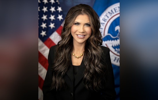 DHS Chief Kristi Noem Defends ICE Agent's Fatal Shooting in Minneapolis, Slams NYC Mayor Amid Tense Immigration Clash