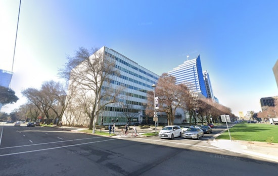 Downtown Furor as Protesters Swarm Sacramento ICE Office After Minneapolis Killing
