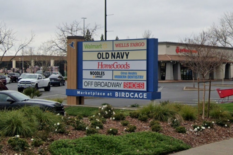 DSW Circles Shuttered Citrus Heights Shoe Spot In Sunrise Shake-Up