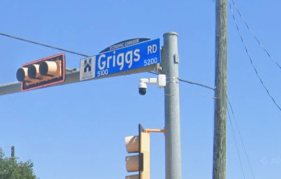 Early-Morning Door Knock Ends In Gunfire At Griggs Road Apartments