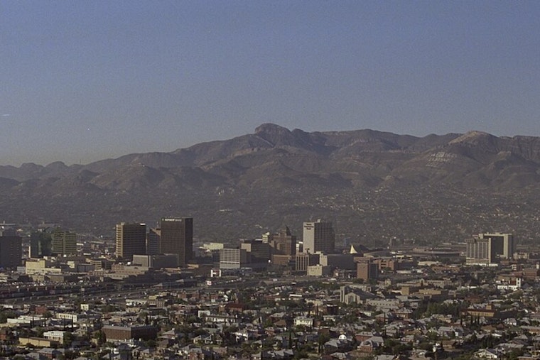 El Paso Braces for Chilly Temperatures Amid Persistent Haze, Sunny Skies on the Horizon