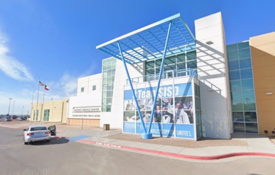 El Paso School Phone Crackdown Barely Registers With Students