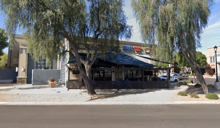 Federal Agents Raid Zipps Sports Grill Chain in Phoenix for Suspected Felonies; Tensions Flare with Protesters