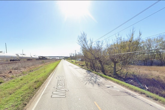 Fiery South Loop Crash Kills Two Houston Teens After Pickup Slams Sign