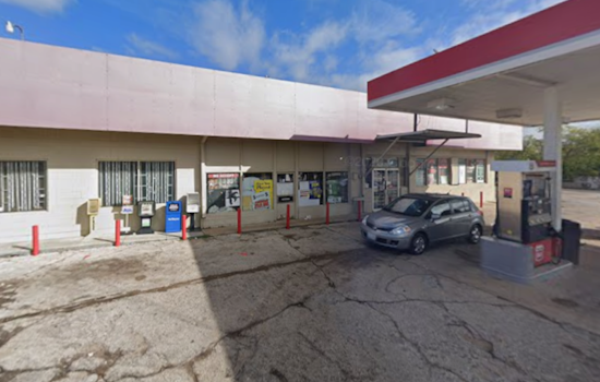 Fort Worth Gas Station Becomes Cheesy Hot Spot With New Hungry Howie’s