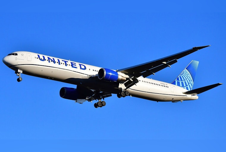 Fuel Dump Drama: United Honolulu Flight Forced Back to Newark
