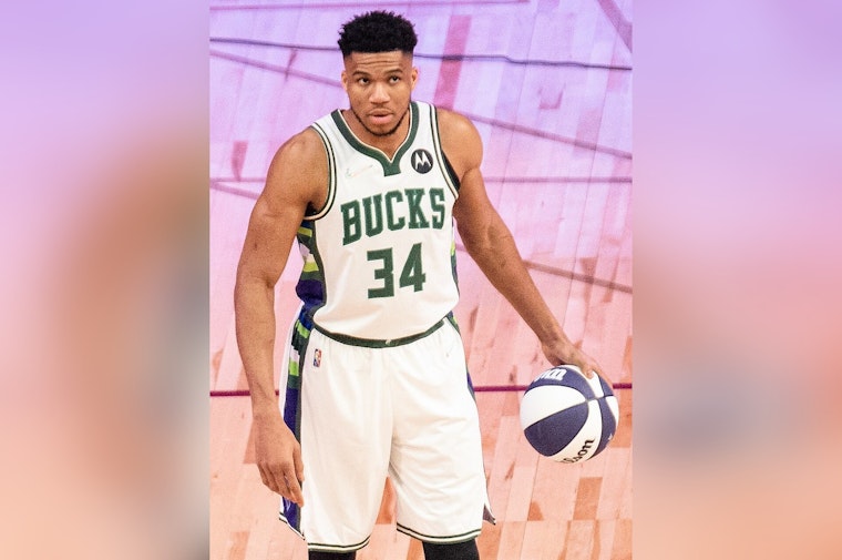 Giannis Antetokounmpo Dominates with 37 Points as Milwaukee Bucks Sail Past Sacramento Kings 115-98