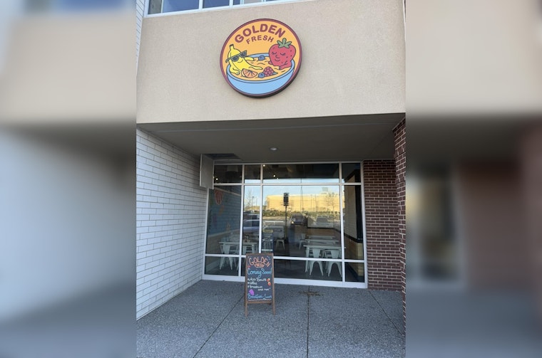 Golden Fresh Cracks Open Beside BJ Hot Chicken In Mt. Juliet