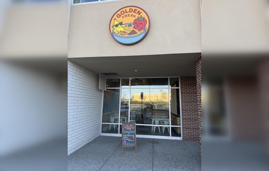 Golden Fresh Cracks Open Beside BJ Hot Chicken In Mt. Juliet