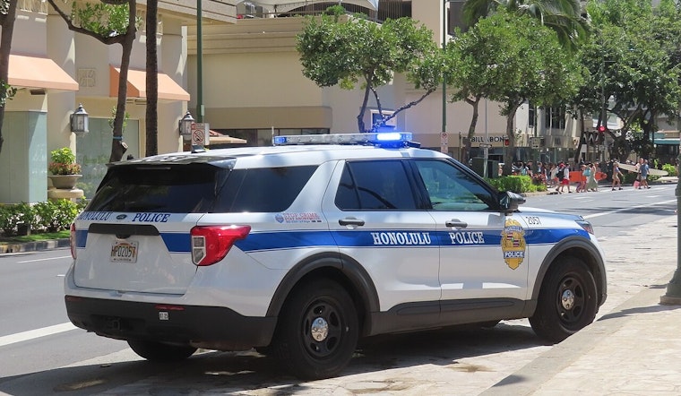 Gunman With Laser-Sighted Pistol Rips Off Waikiki Food Stand Near Ala Wai Harbor