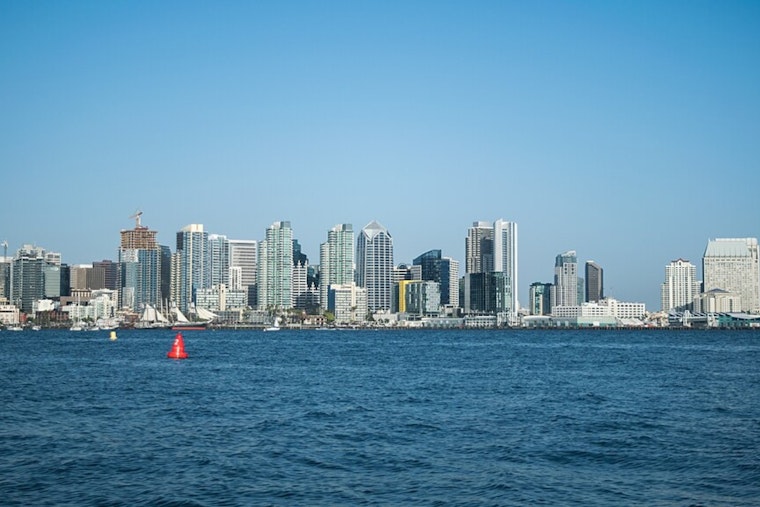 Gusty Santa Ana Winds and Spike in Temperatures Expected in San Diego Region