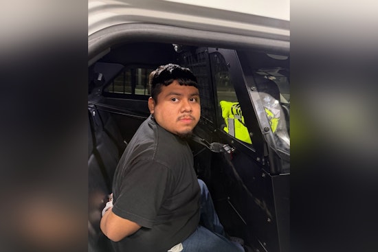 Harris County Deputy Constable Apprehends DWI Suspect on Fallbrook Dr.