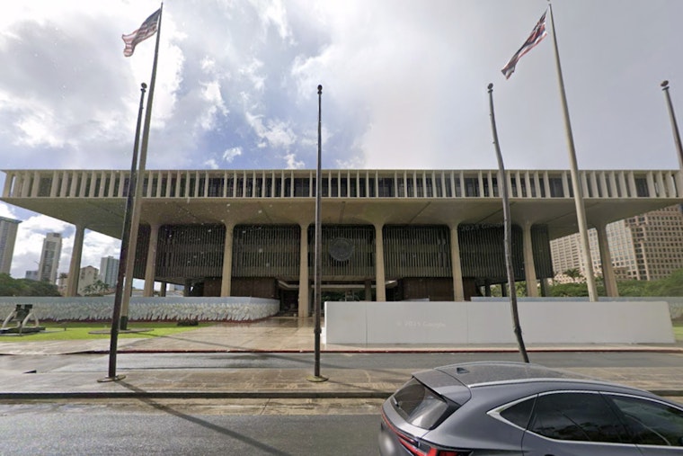 Hawaii Citizens Rally for Probe into $35K Cash Payment to Unnamed State Lawmaker