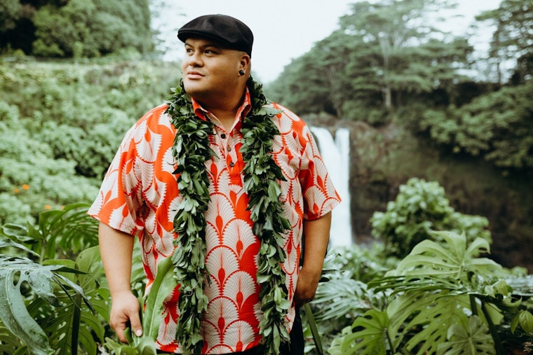 Hawaiian Music Virtuoso Kalani Pe‘a to Captivate Audiences in Provo with Soulful Melodies and Polynesian Dance