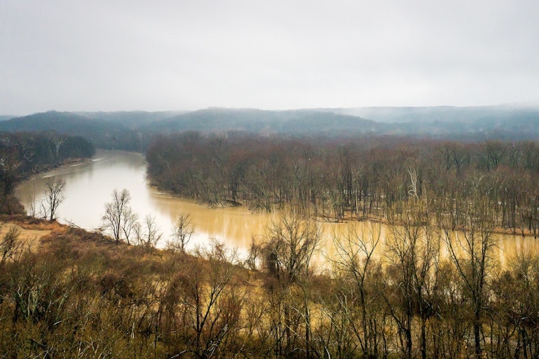 Helicopter Crashes into Meramec River During Ecological Survey, No Serious Injuries Reported