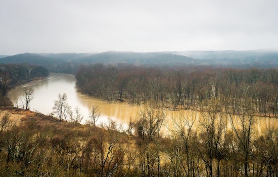 Helicopter Crashes into Meramec River During Ecological Survey, No Serious Injuries Reported