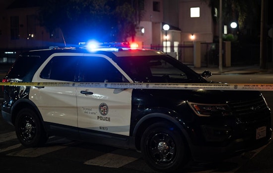 High-Speed Chase Through South Los Angeles Ends in Crash, Suspects in Burglary Hunted by Police