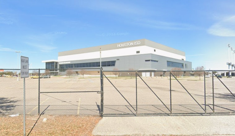 HISD Bigwigs Snag $30K Bonuses While District Cries Poor