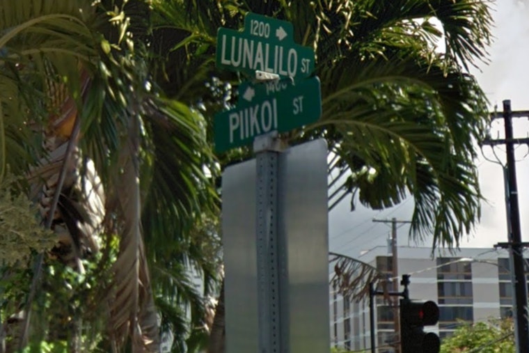 Hit-and-Run in Honolulu Leaves Moped Rider Hospitalized, Police Seek Information