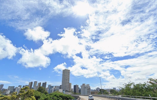 Honolulu Forecast Sees Warmer Week as Southeast Winds Replace Trades With Increased Rainfall Ahead