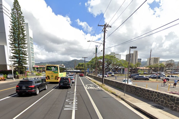 Honolulu Police Investigate Early Dawn Machete Robbery Attempt in McCully Neighborhood