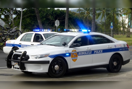 Honolulu Police Probe Armed Robbery on Keʻeaumoku Street and Hālawa Shooting, Suspect at Large
